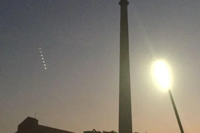 25/07/2022 - PORTO ALEGRE, RS - A segunda-feira (25) começa com tempo aberto na Capital. FOTO: Ronaldo Bernardi / Agência RBS **EM BAIXA RESOLUÇÃO**<!-- NICAID(15157293) -->